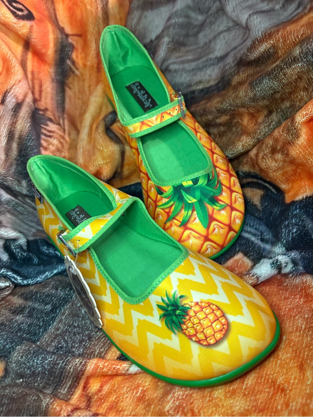 NWT Hot Chocolate Design Pineapple Size 9